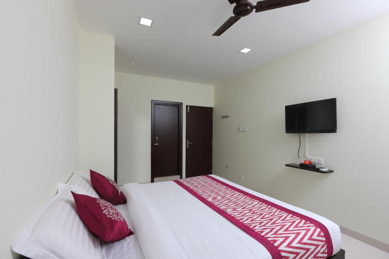 Hotel O Perfect Near Meenambakkam Metro Station