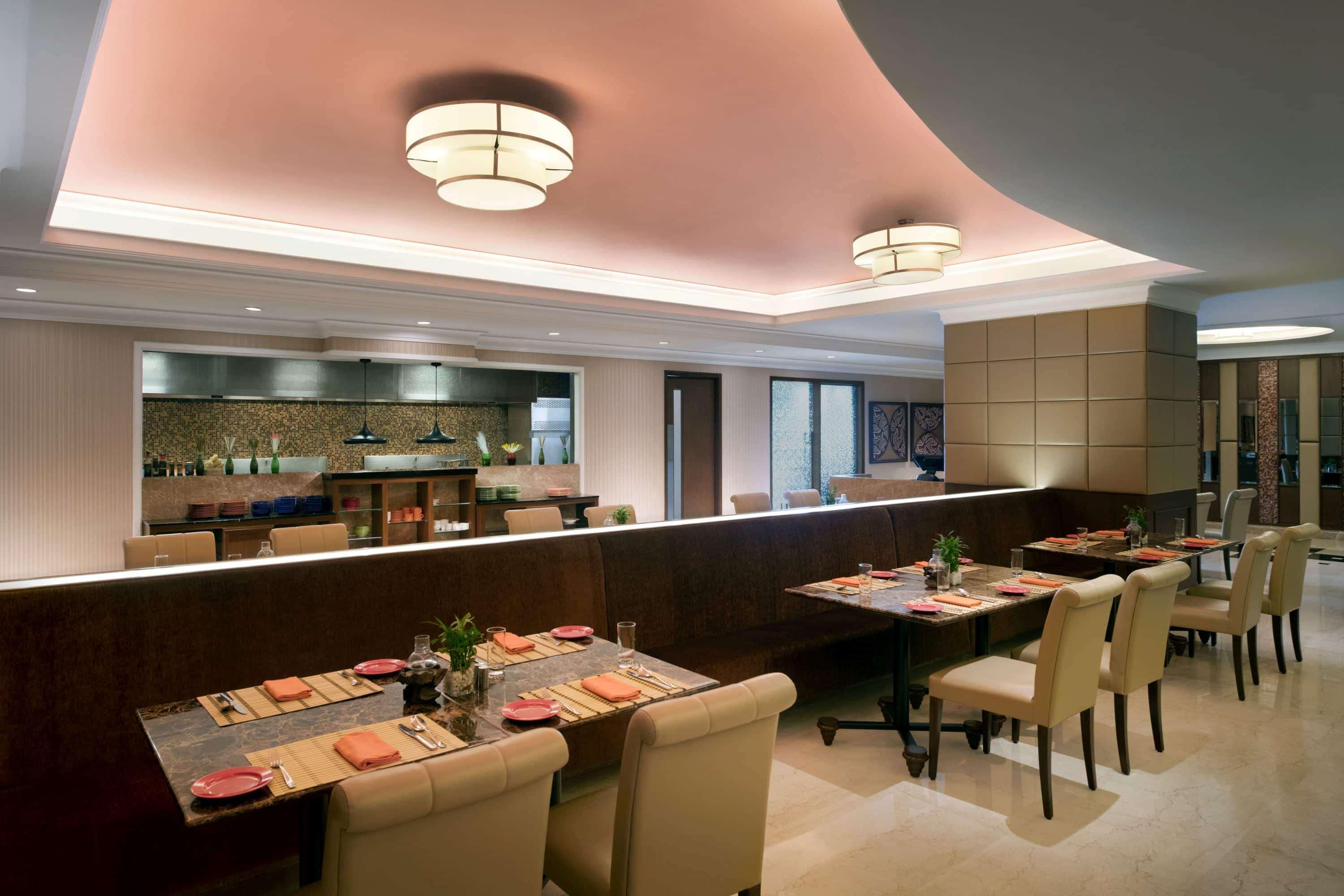 Ramada Plaza 5*