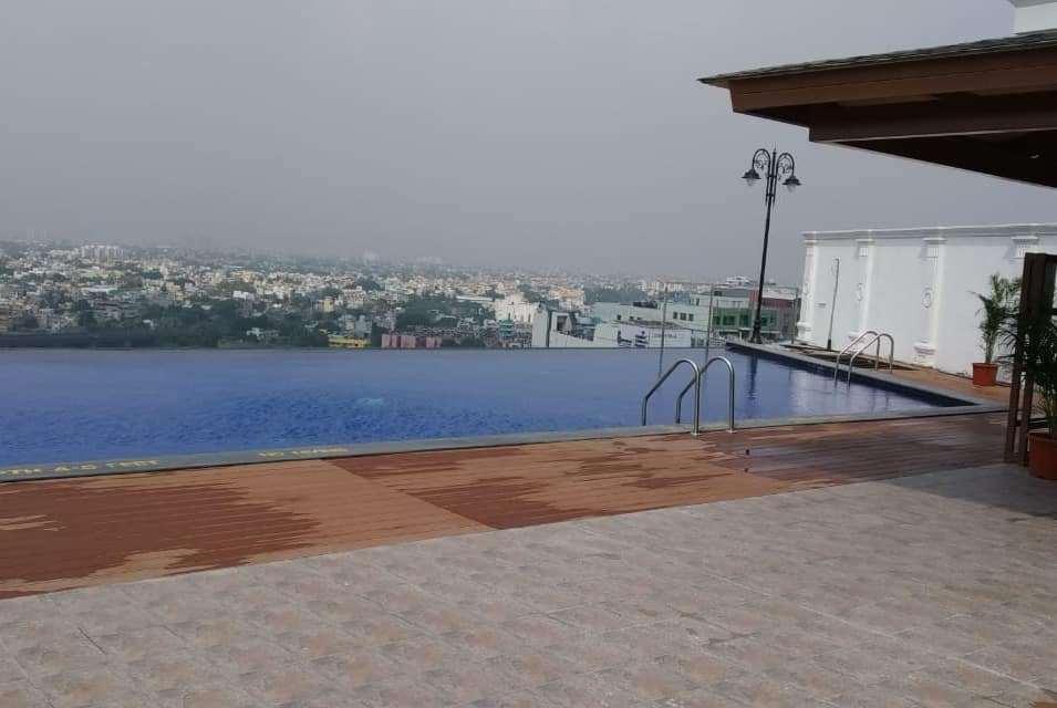 Ramada Plaza Hotel 5*