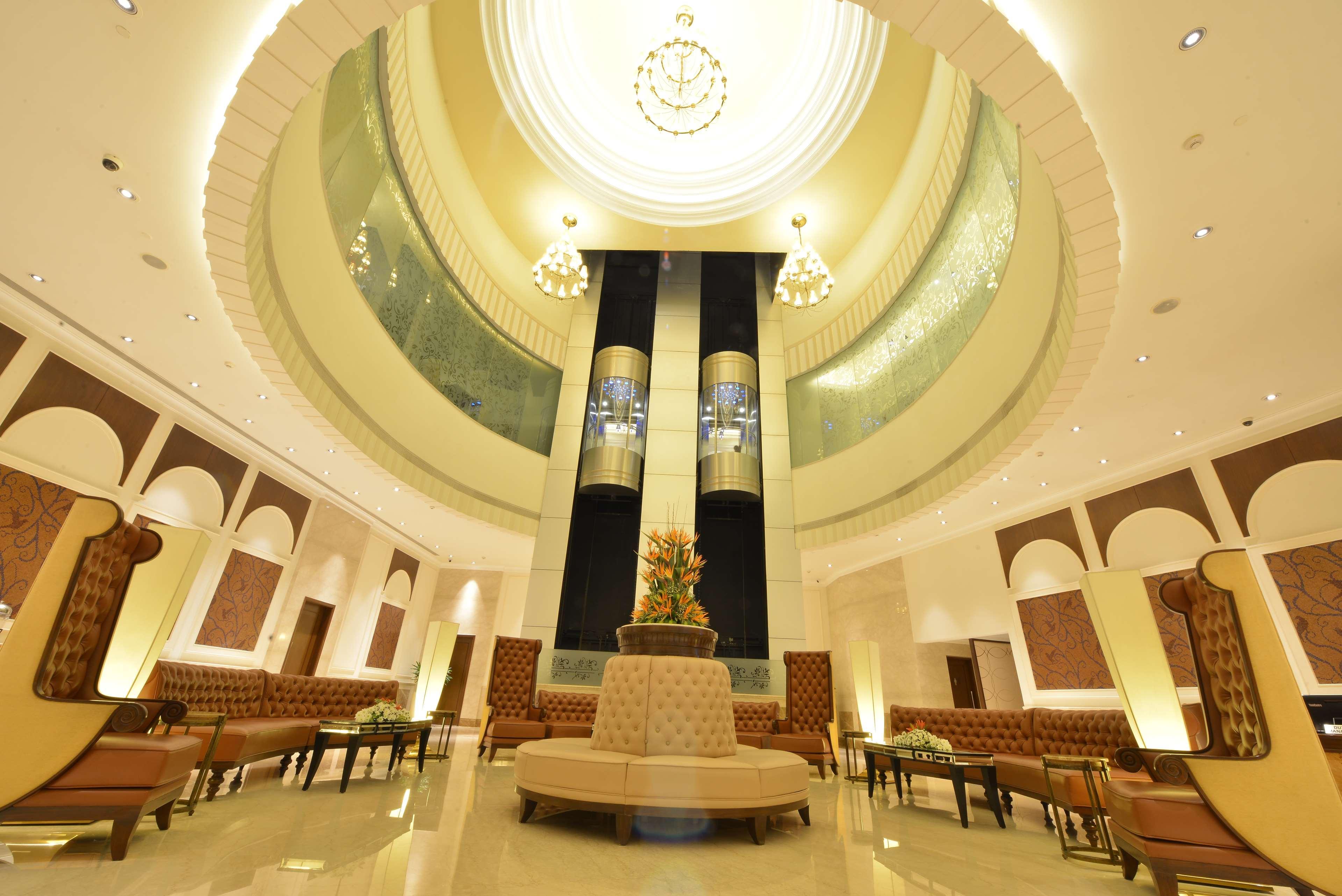 Ramada Plaza Hotel 5*