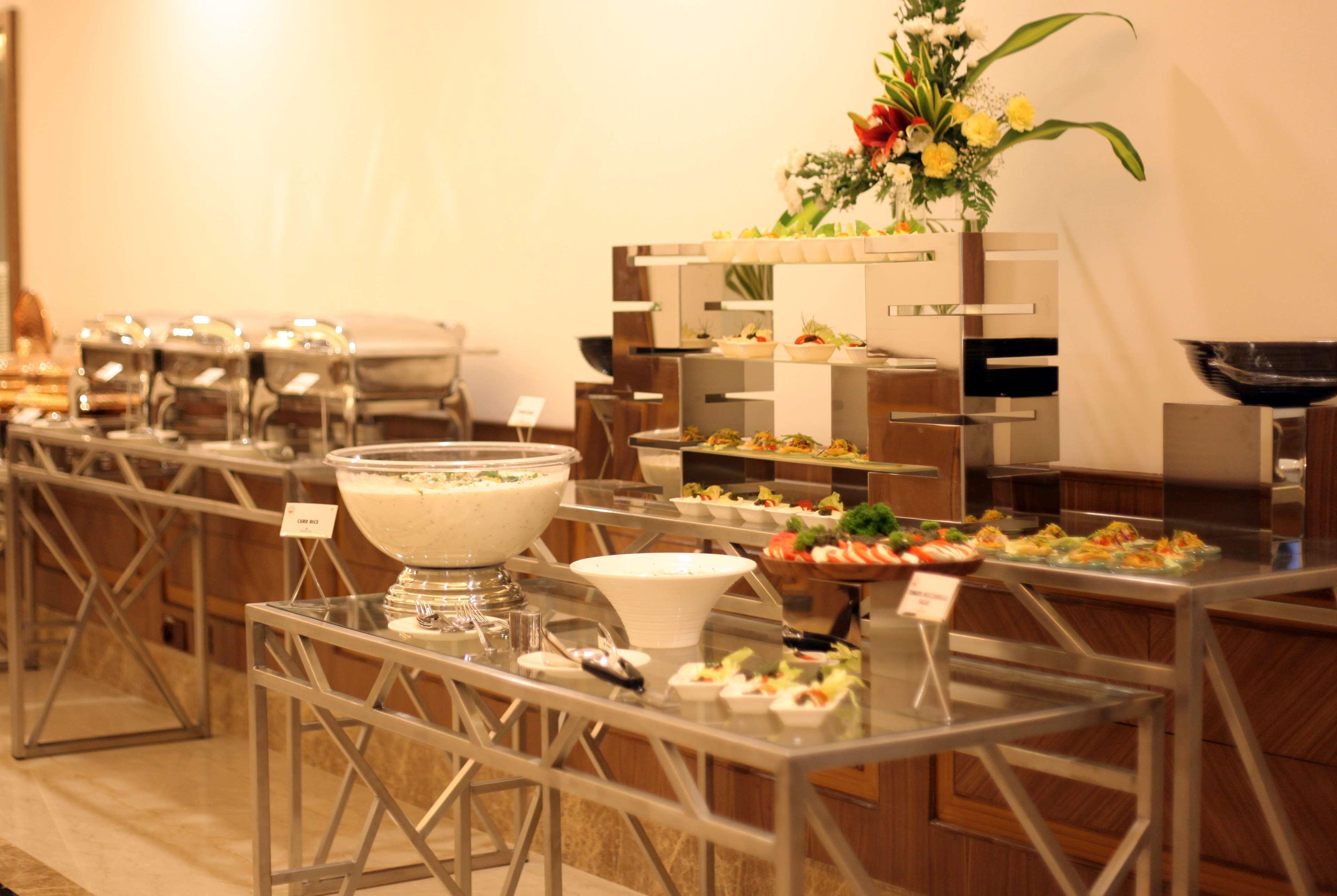 Hotel Ramada Plaza 5*