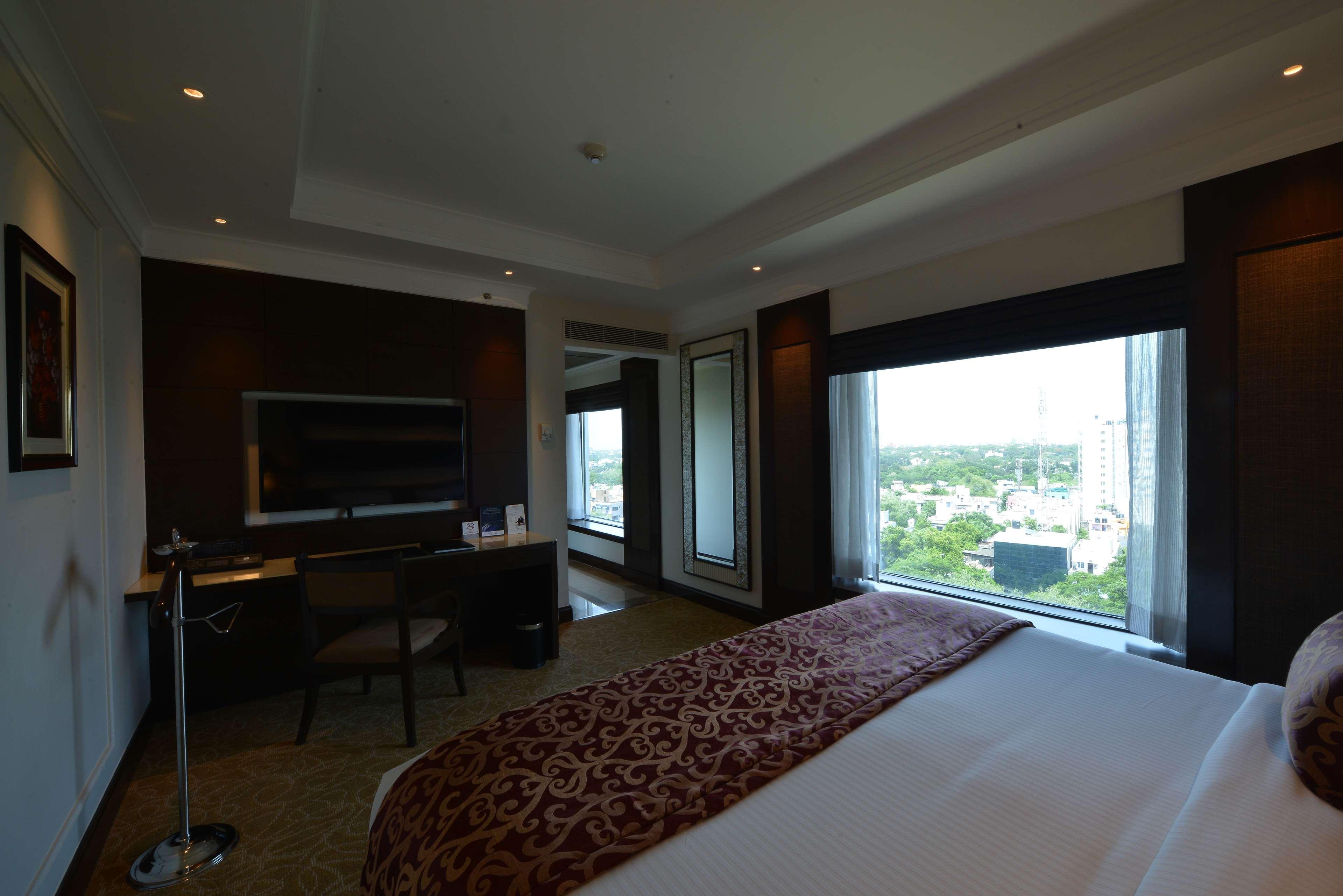 Hotel Ramada Plaza 5*