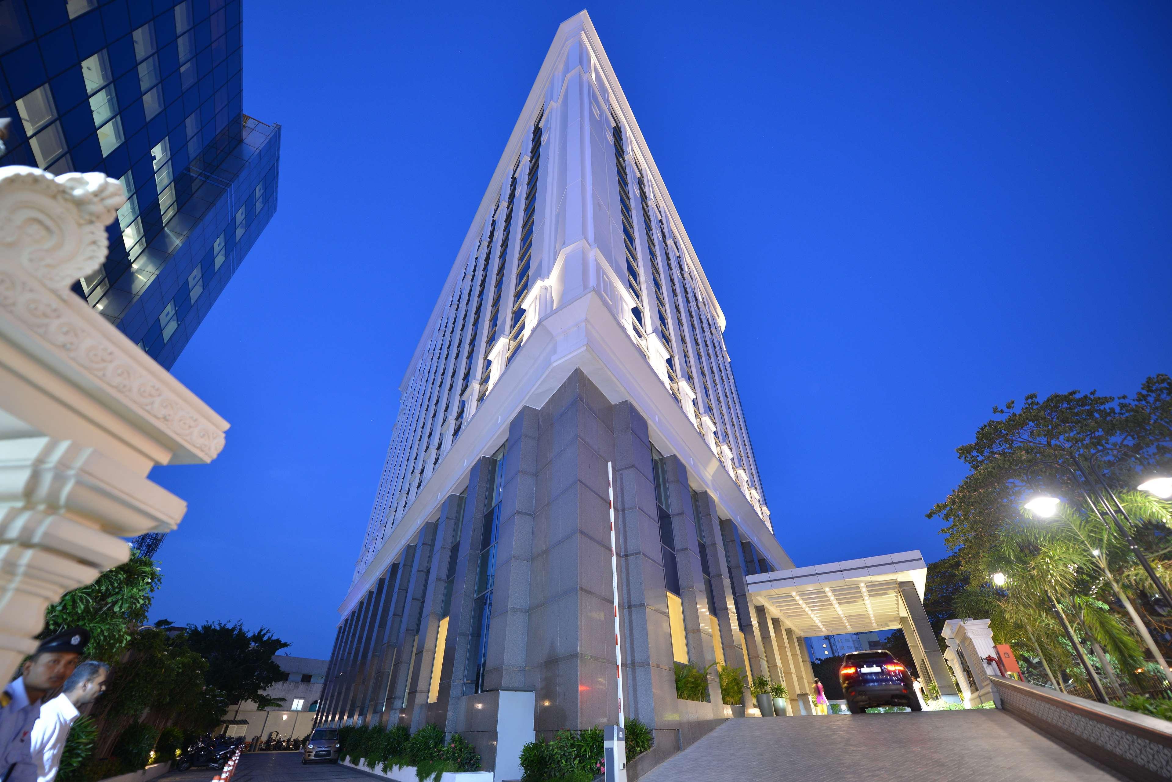 Ramada Plaza Hotel 5*