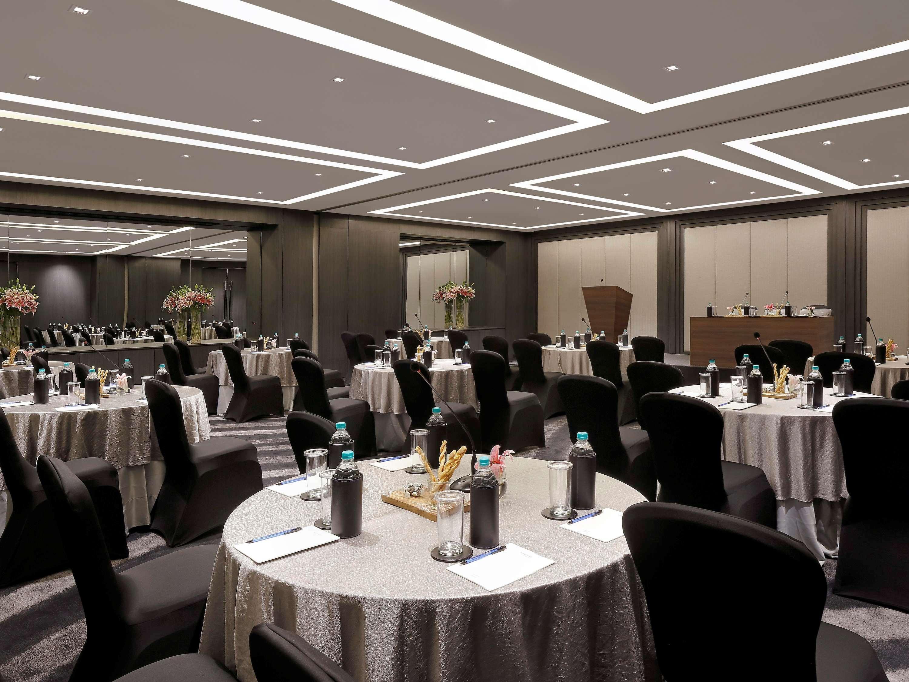 Hotel Novotel Chamiers Road Chennai
