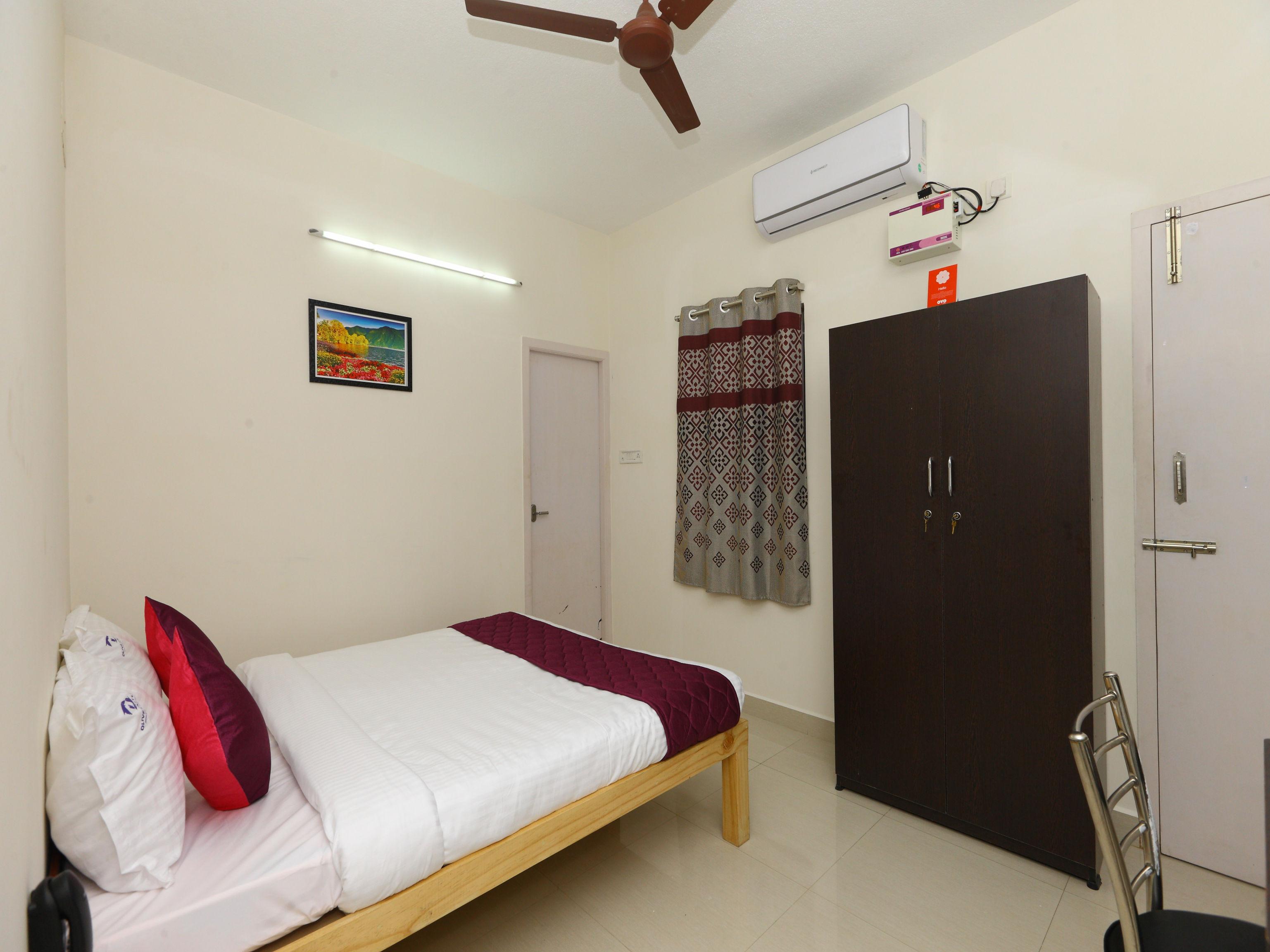 Oyo 9260 Olive Castles 3* Chennai