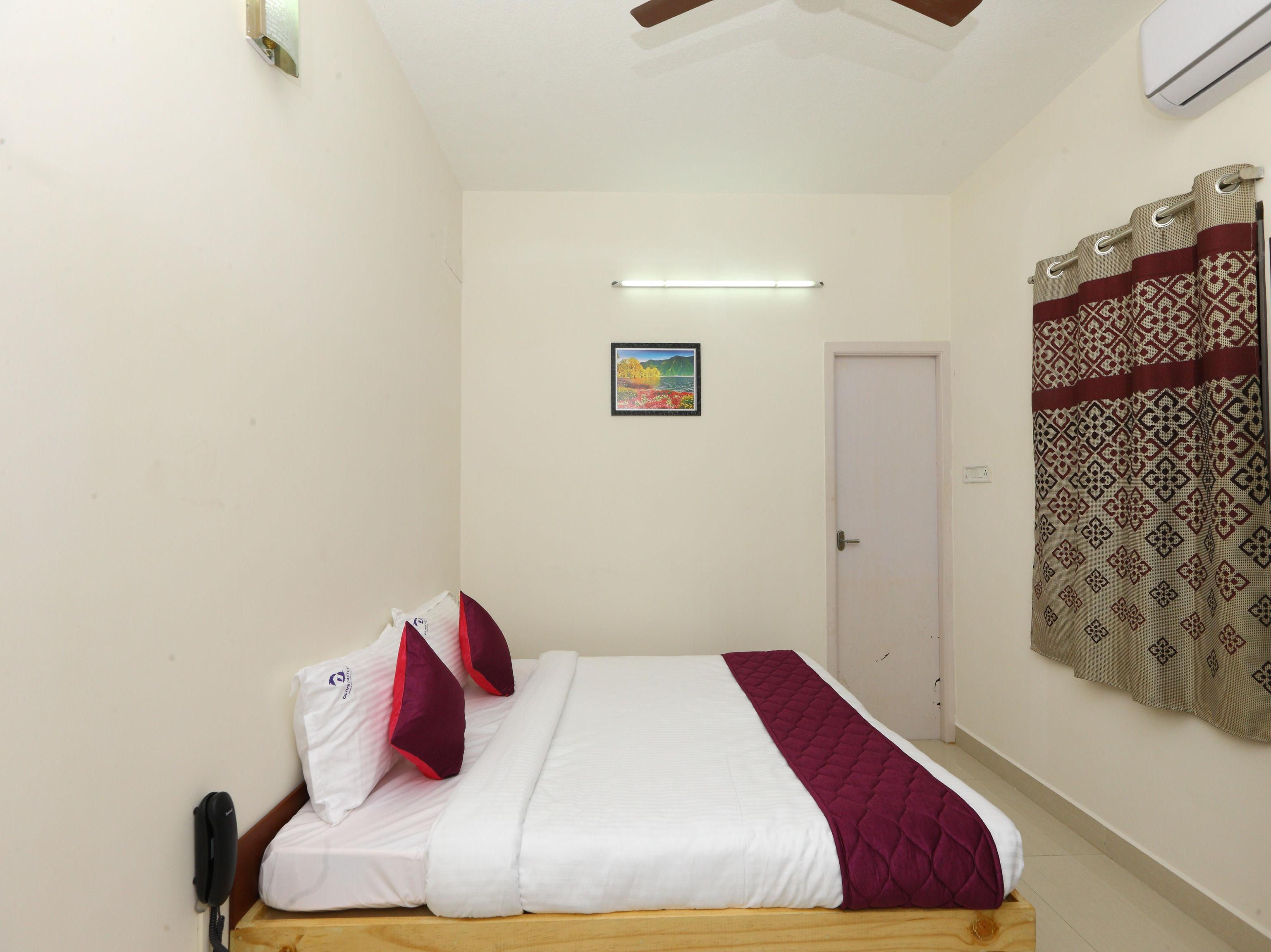 Oyo 9260 Olive Castles Hotel Chennai