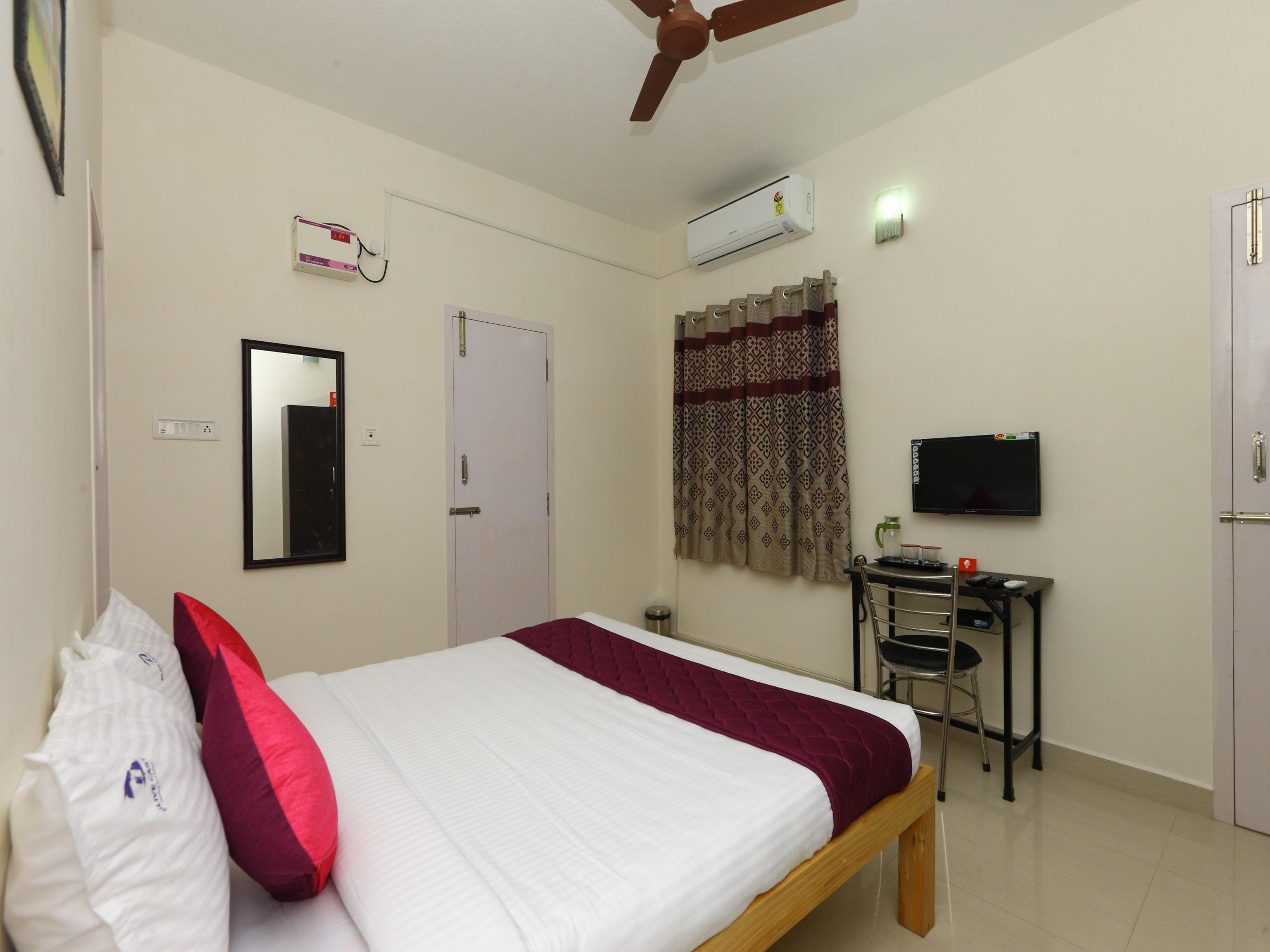 Hotel Oyo 9260 Olive Castles 3*