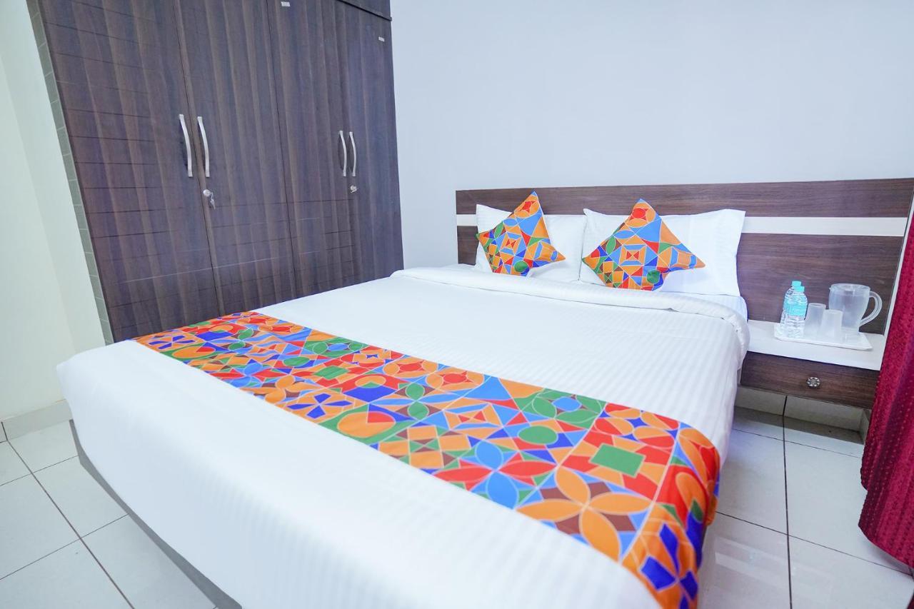Fabexpress Town Space - Nr Gopalakrishna Theatre Hotel Chennai
