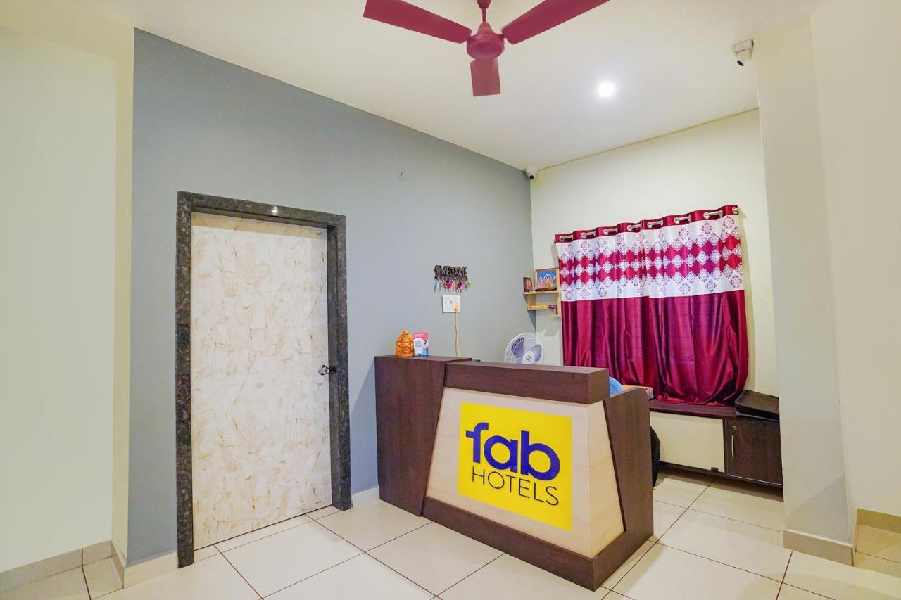 Hotel Fabexpress Town Space - Nr Gopalakrishna Theatre 3*