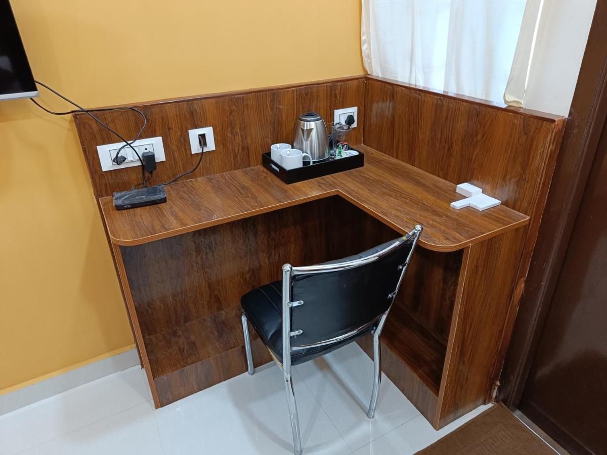 Bed & Breakfast New Metro Serviced Chennai