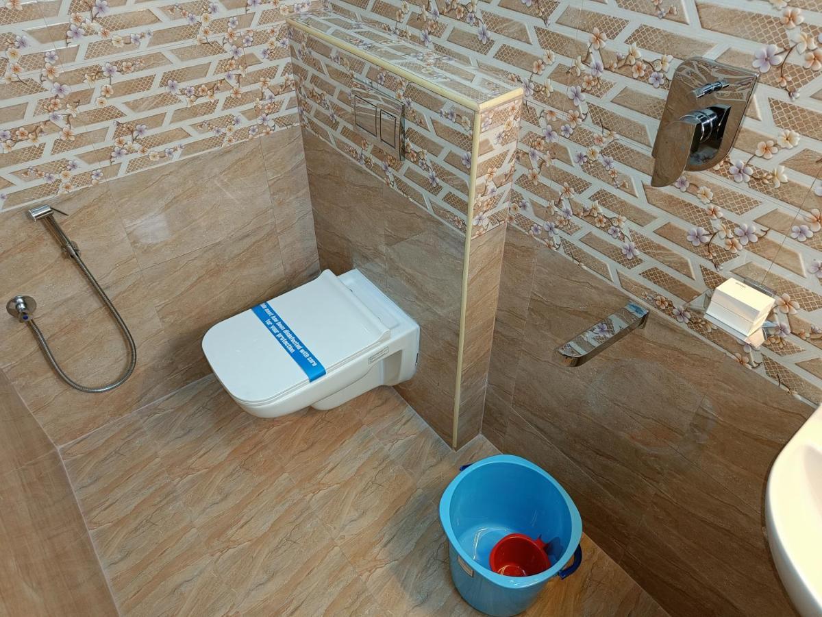 Bed & Breakfast New Metro Serviced Chennai