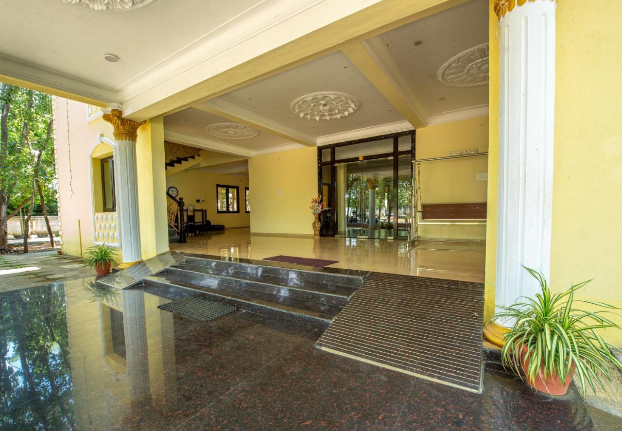 Hotel Sugam & Convention Centre Chennai