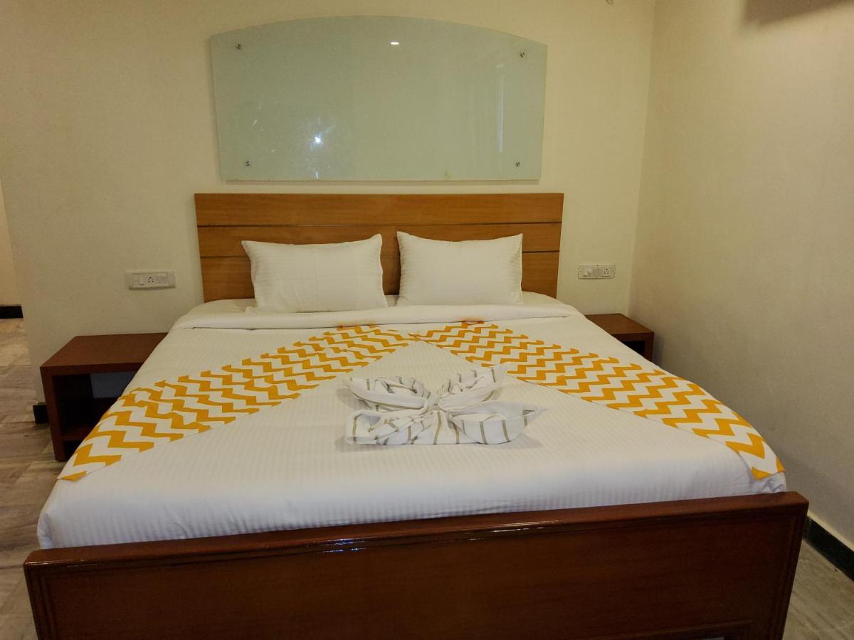 Hotel Gt Grande Hotel-near Us Consulate *