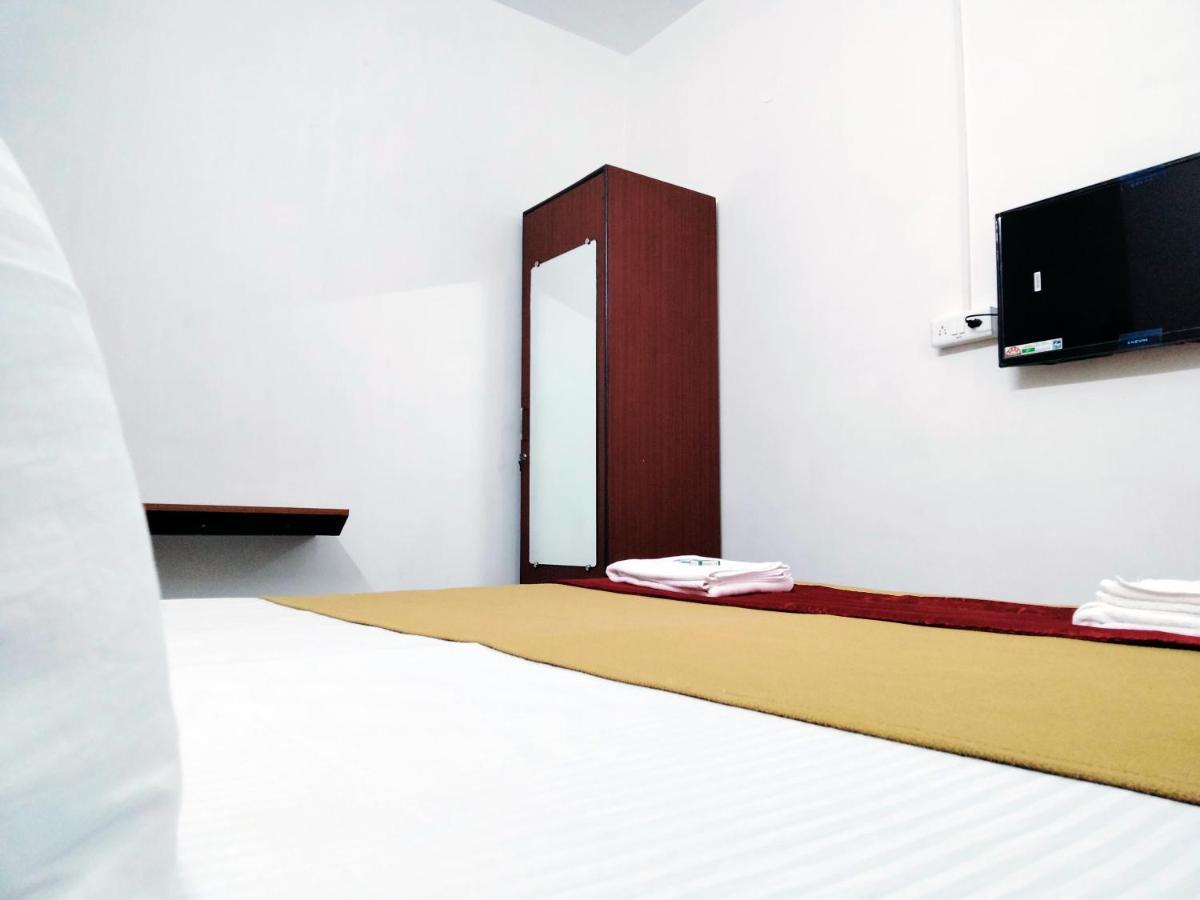 Royal Residency Airport 2*