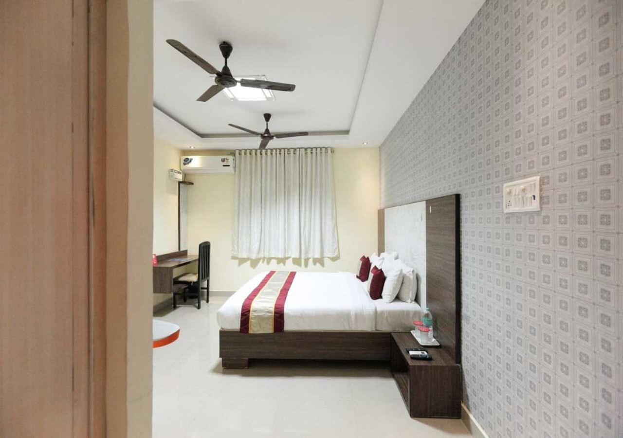 Euphoria Extended - Omr It Expressway Hotel