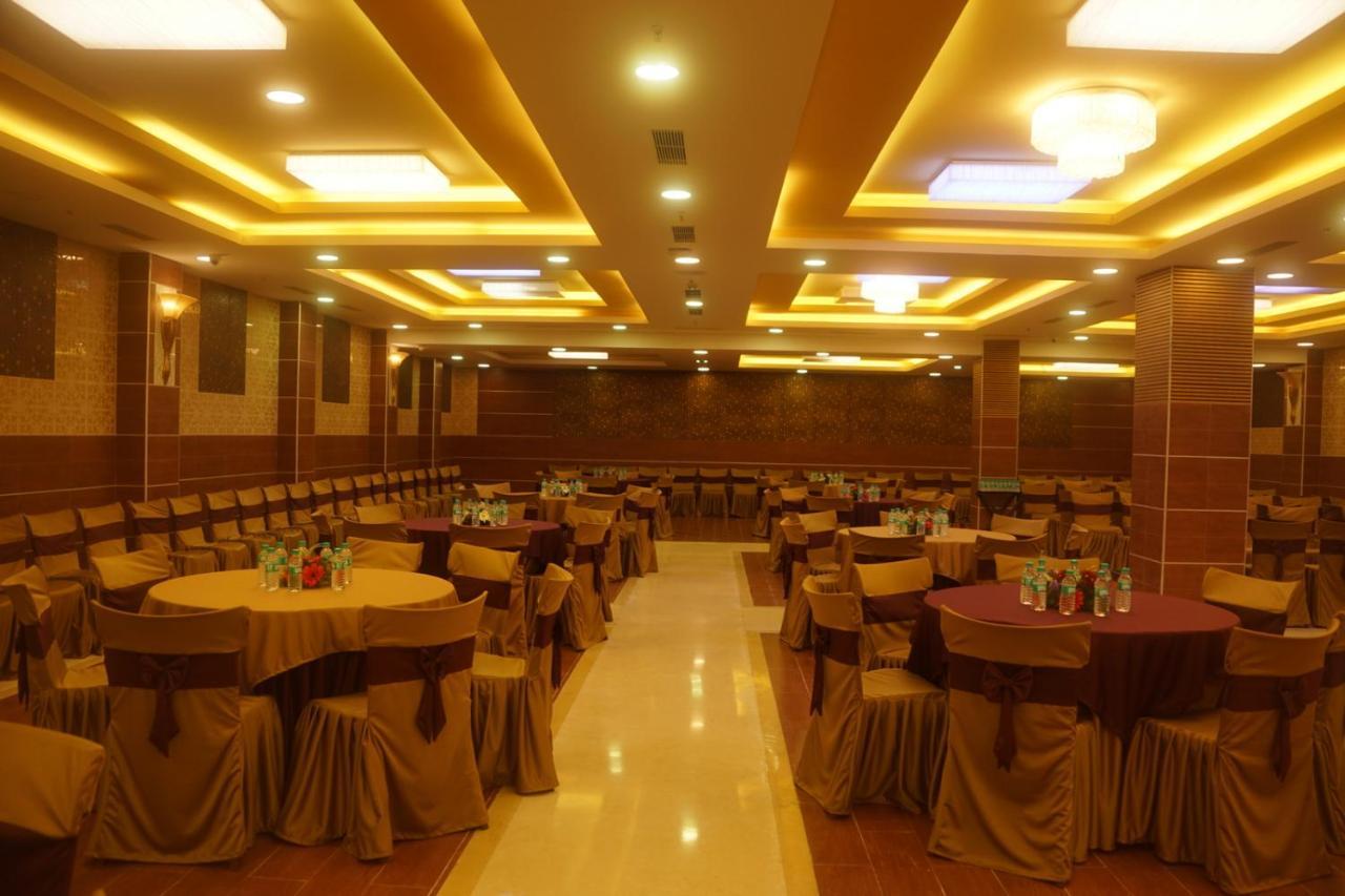 Raaj Bhaavan Clarks 3* Chennai