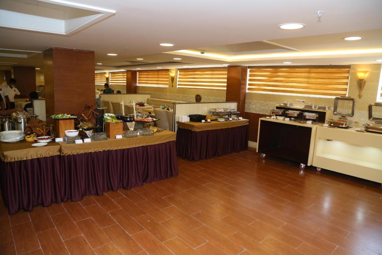 Hotel Raaj Bhaavan Clarks