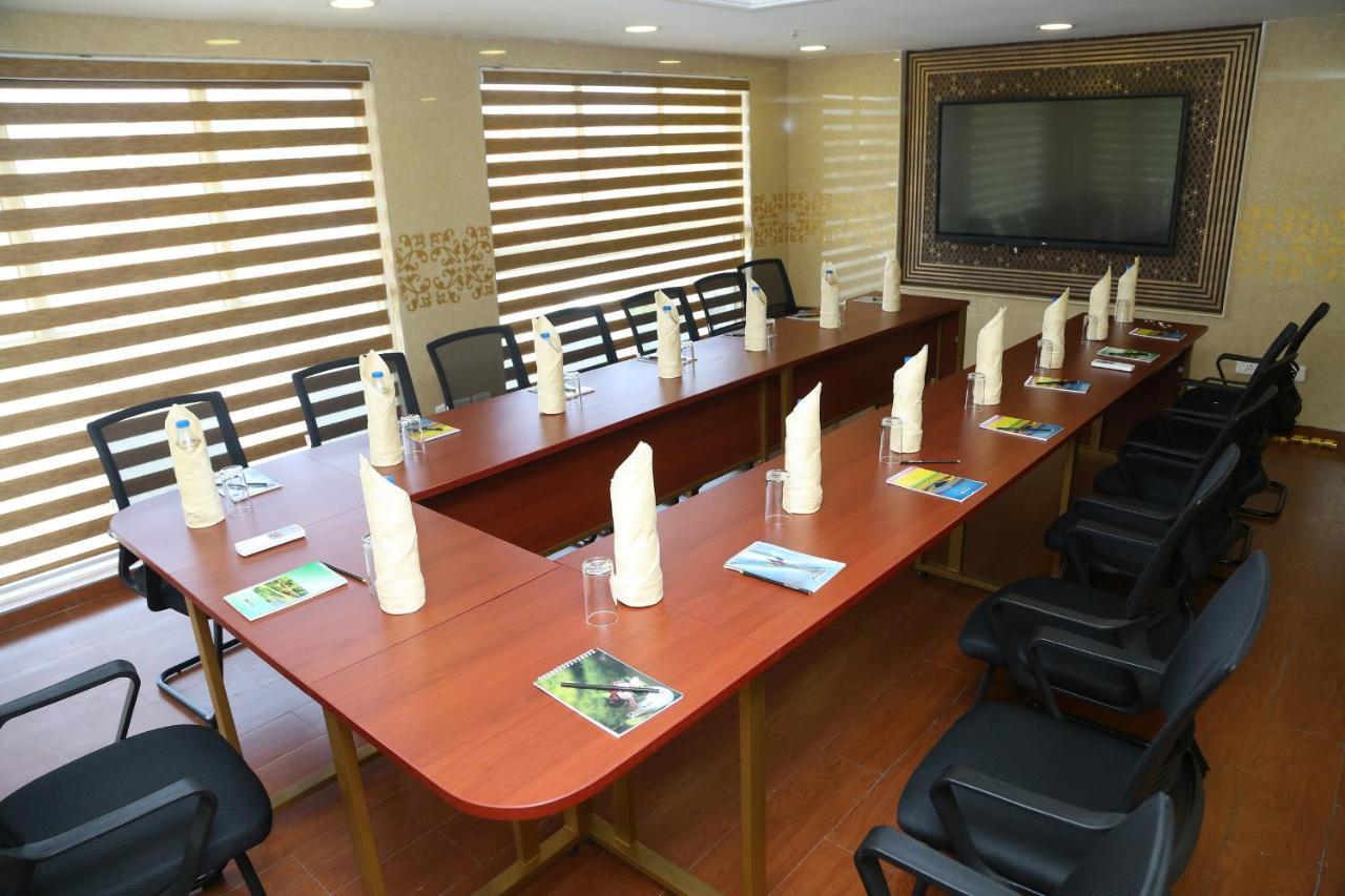 Raaj Bhaavan Clarks Chennai