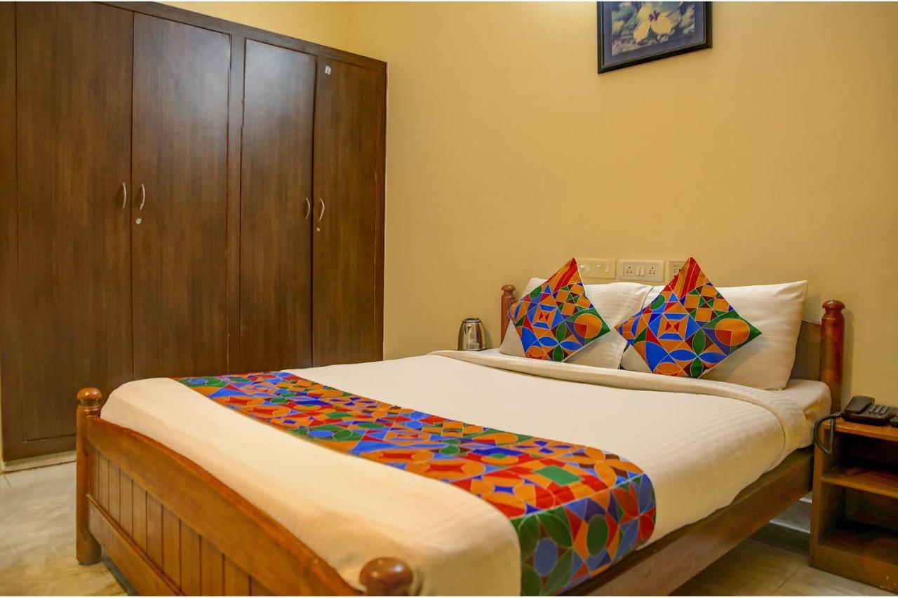 Fabhotel Hibiscus - Nr Sholinganallur Water & Vgp Aqua Kingdom 3* Chennai