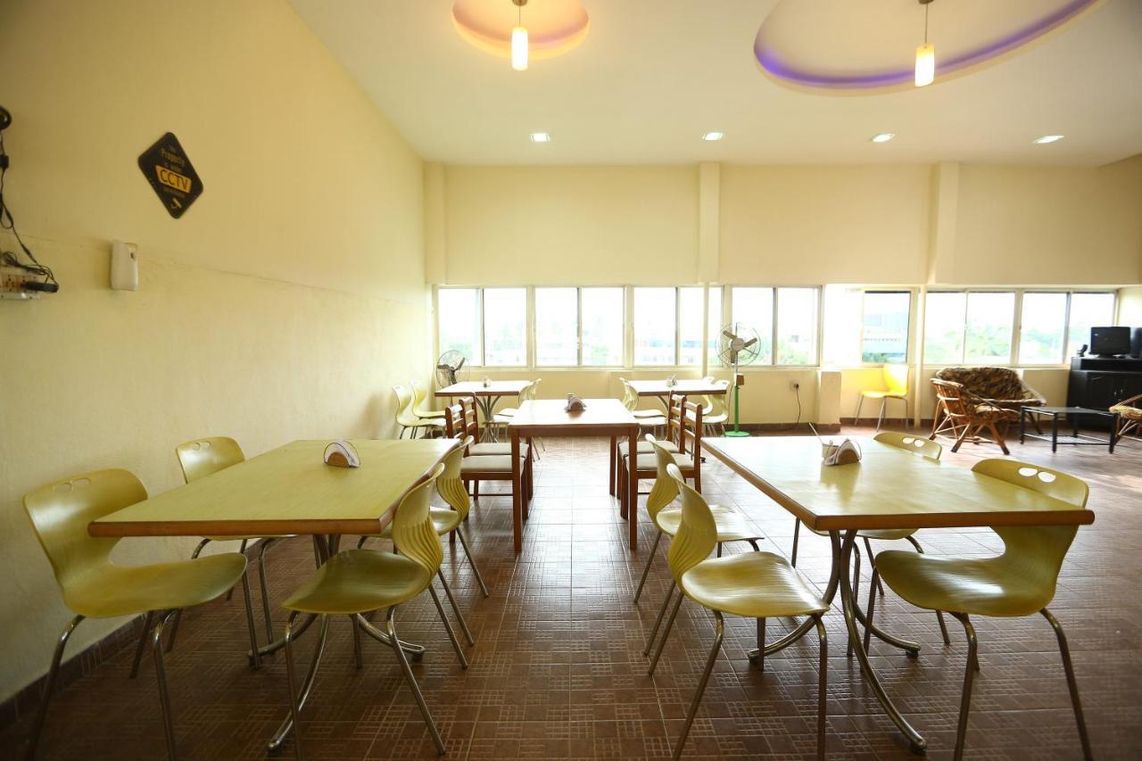Capital O J Service Hotel