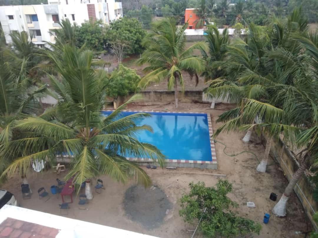Olive - Spacious 7 Bhk Ac With 1 Acre Garden, Swimming Pool And Outdoor Games