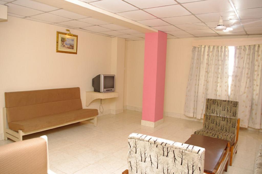 Rivera 4* Chennai