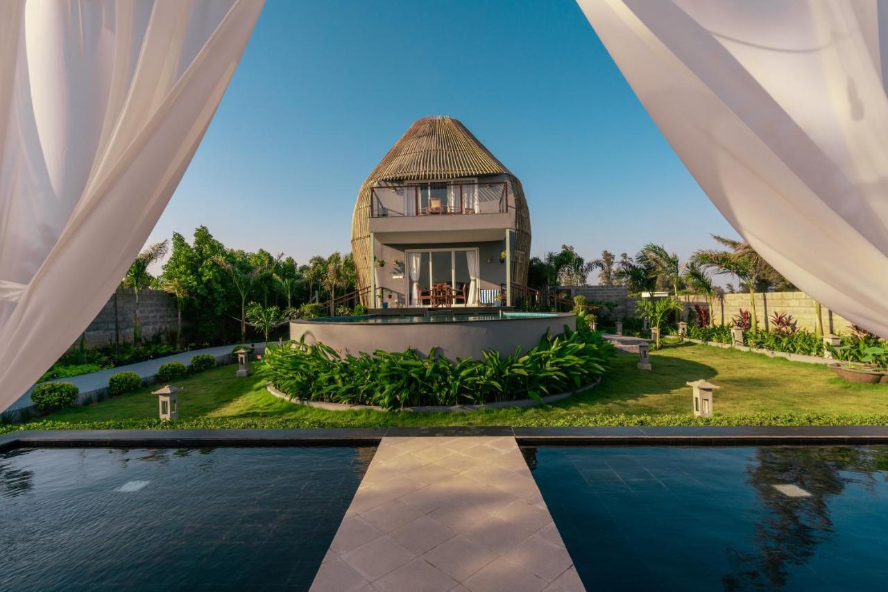 Villa Lotus *