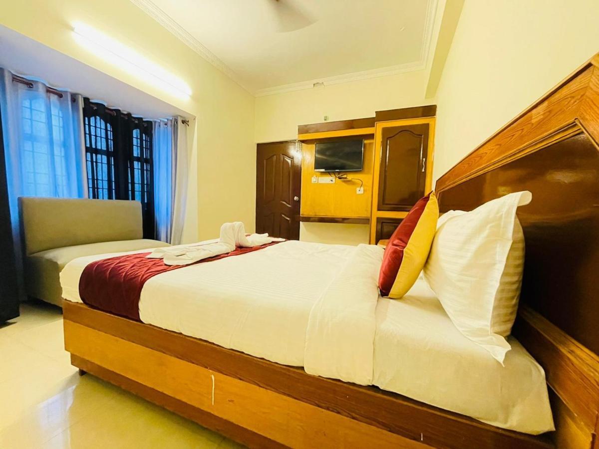 Half Moon Hotel