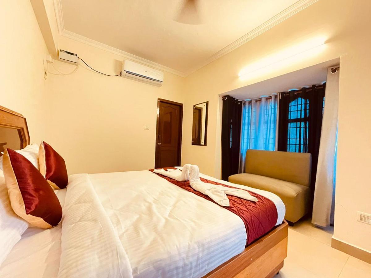 Half Moon Hotel