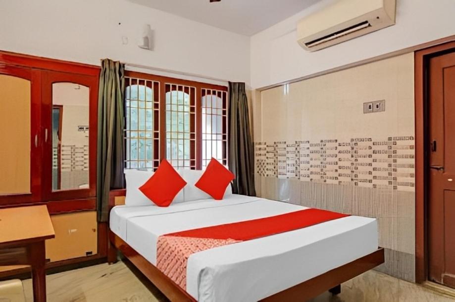 Hotel Royal *