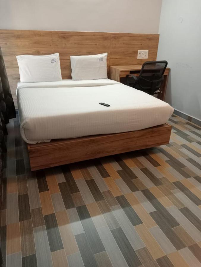 Season 4 Residences - 1bhk Furnished Apartment Chennai
