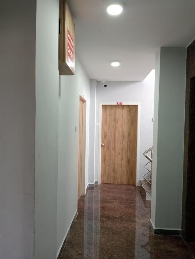 Season 4 Residences - 1bhk Furnished Apartment Chennai