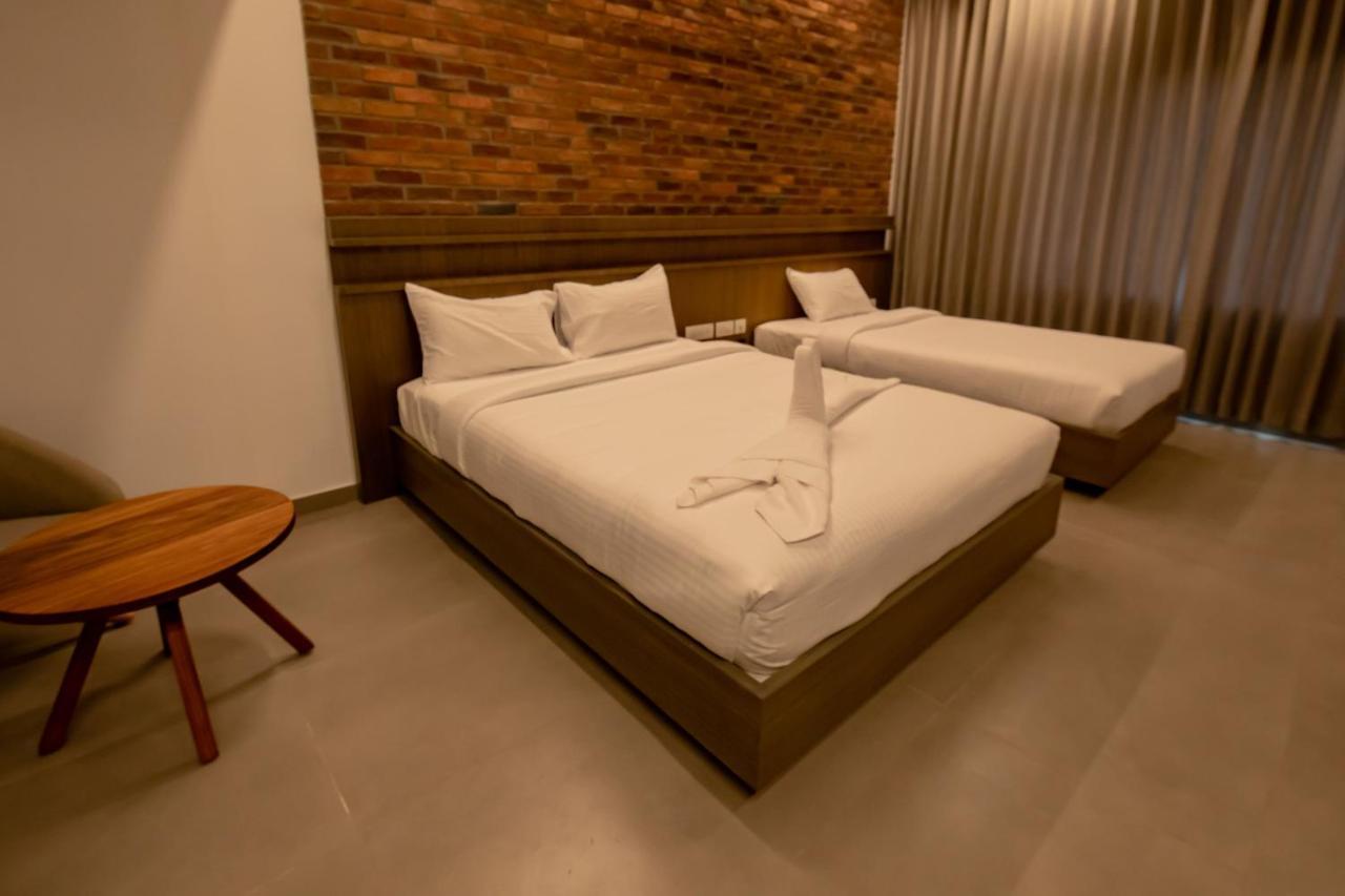 Rathna Residency - Near Us Consulate Hotel Chennai