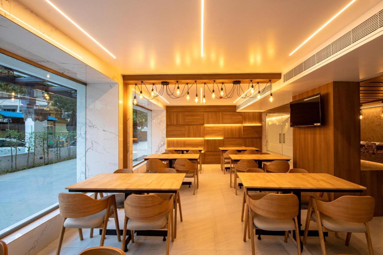 Rathna Residency - Near Us Consulate Hotel *