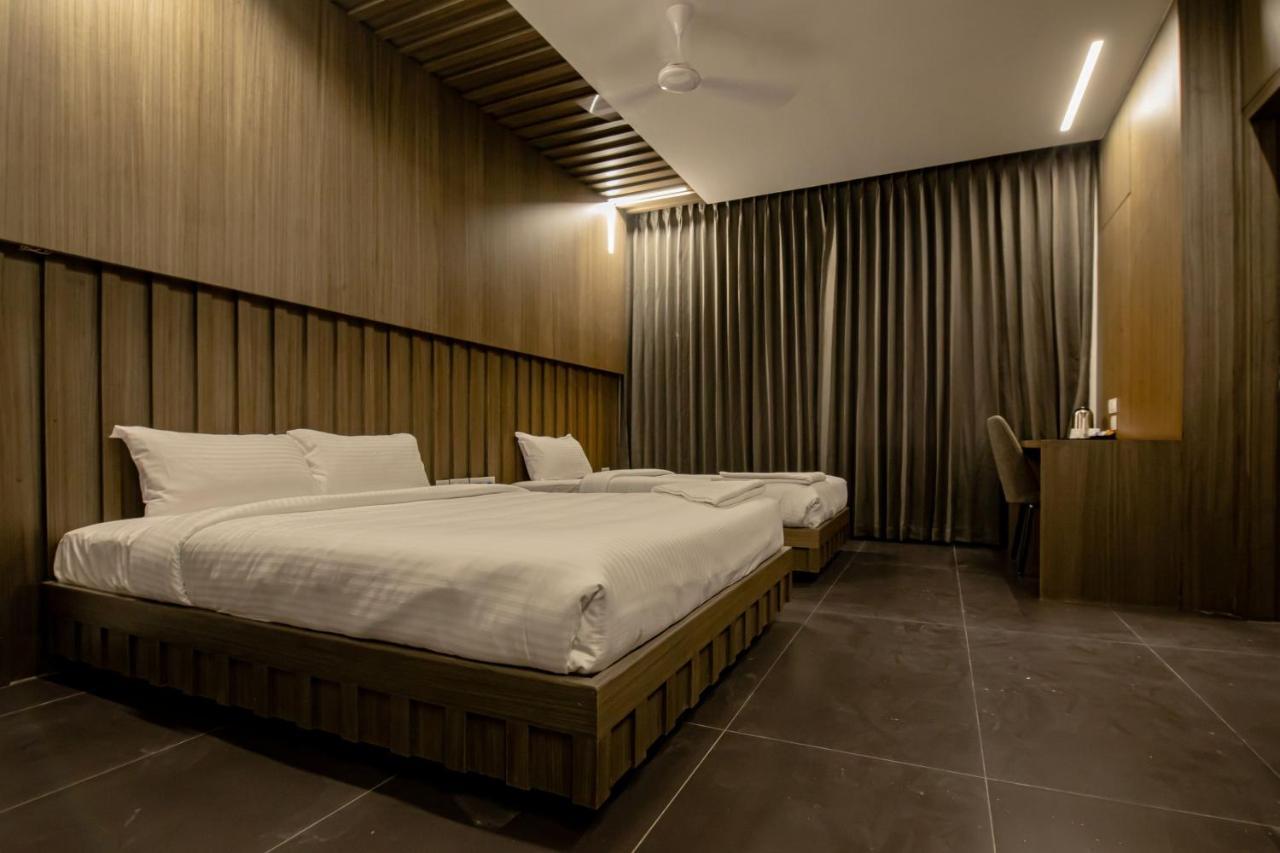 Rathna Residency - Near Us Consulate Hotel Chennai
