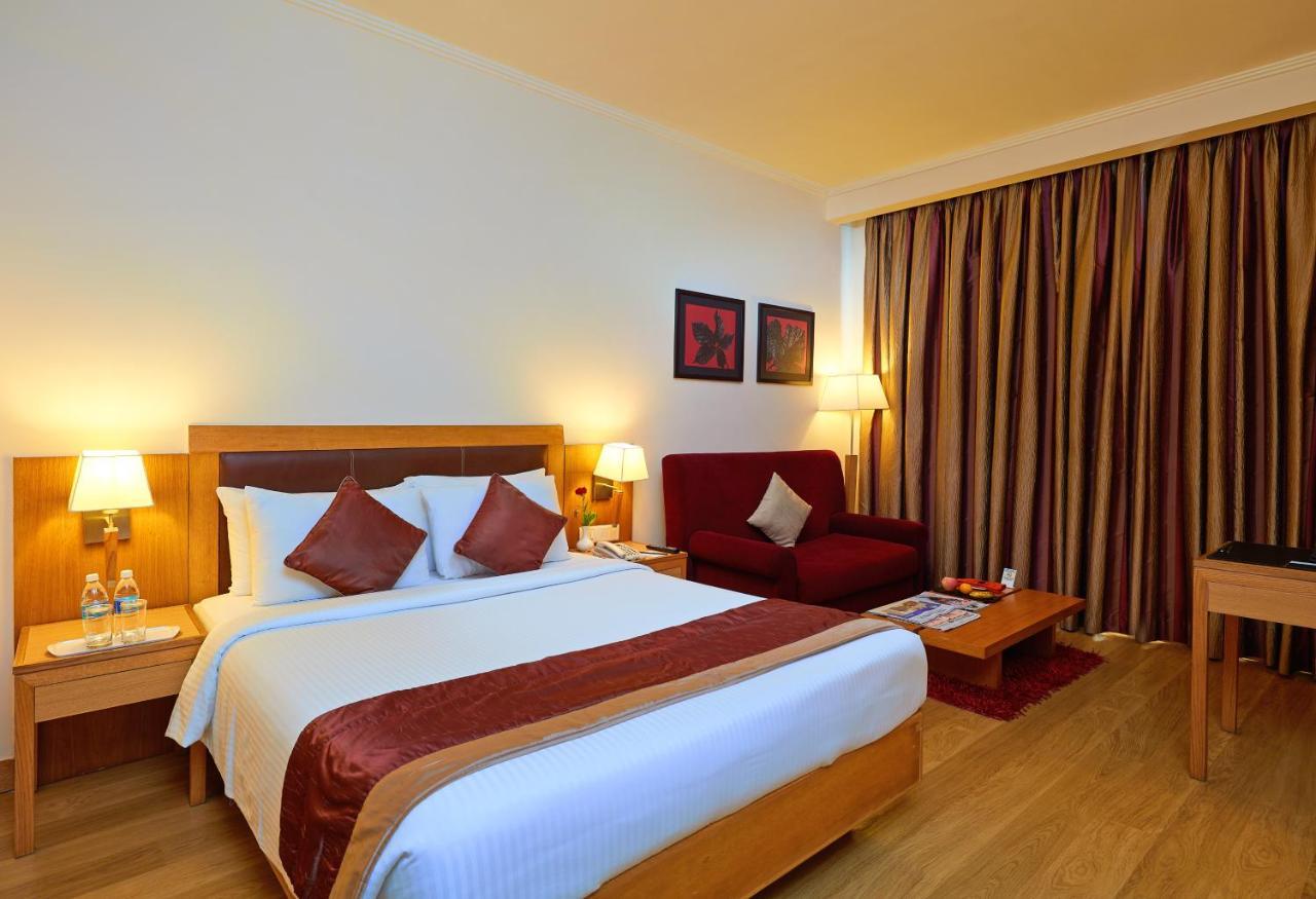 Hotel Park Plaza Omr 5*