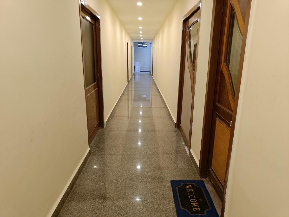 Hotel The Dolphin Park Hotel, Virugambakkam Chennai