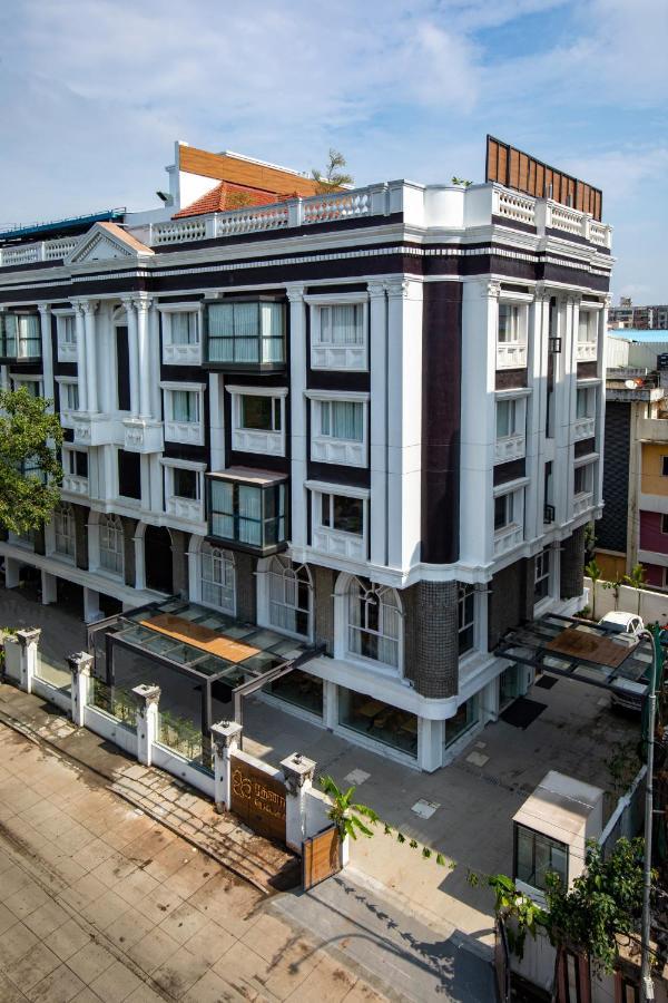 Hotel Rathna Residency - Near Us Consulate