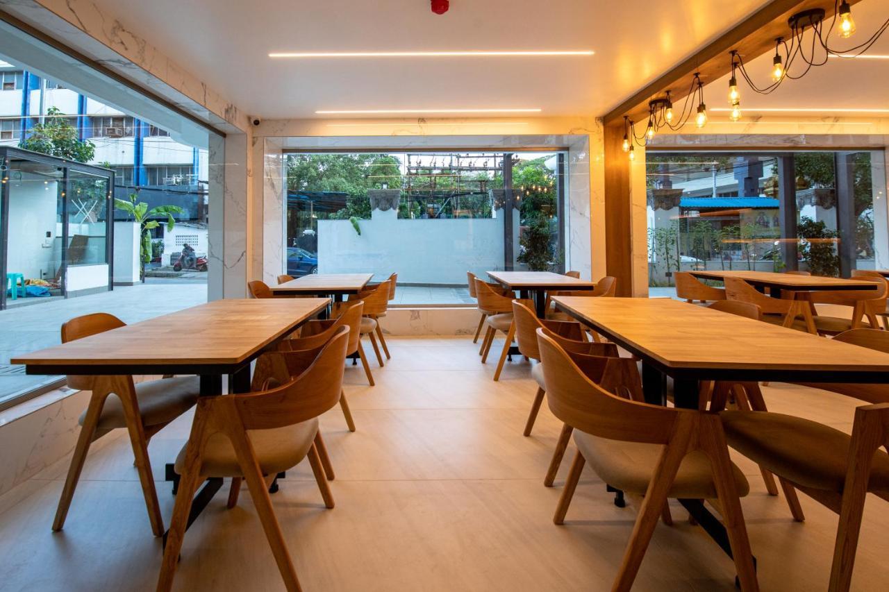 Hotel Rathna Residency - Near Us Consulate