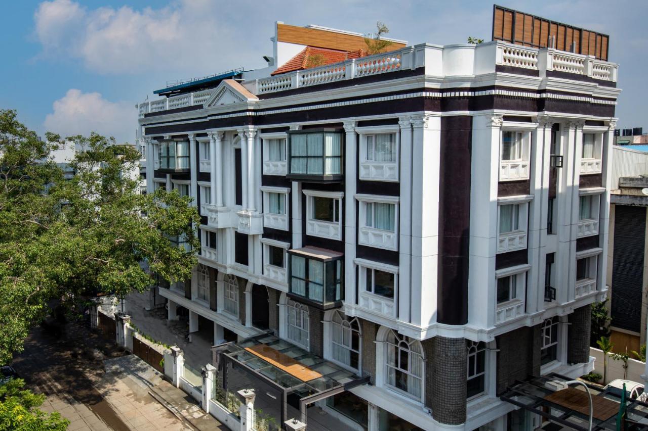 Rathna Residency - Near Us Consulate *