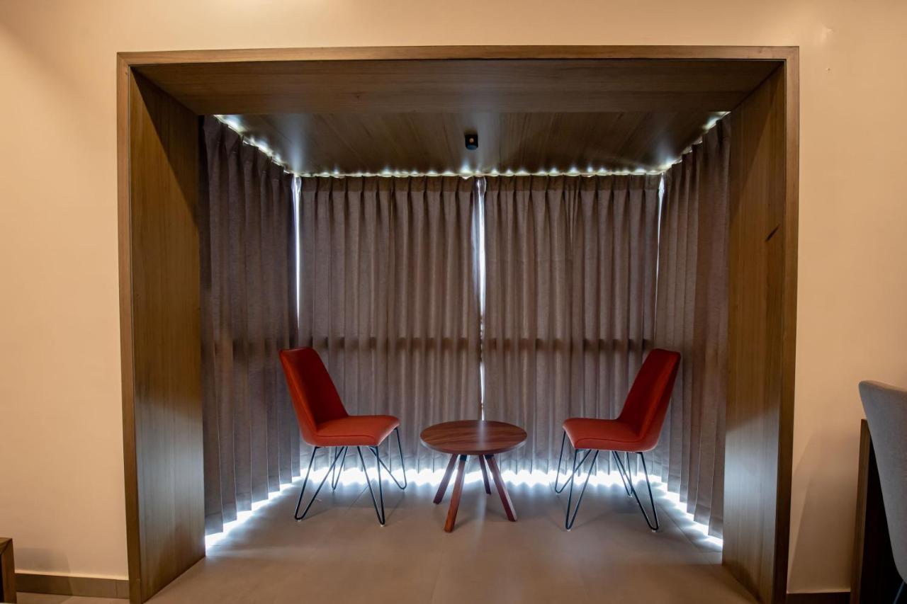 Rathna Residency - Near Us Consulate