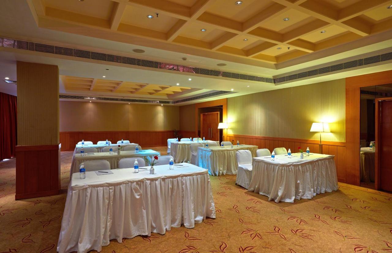 Park Plaza Omr Hotel