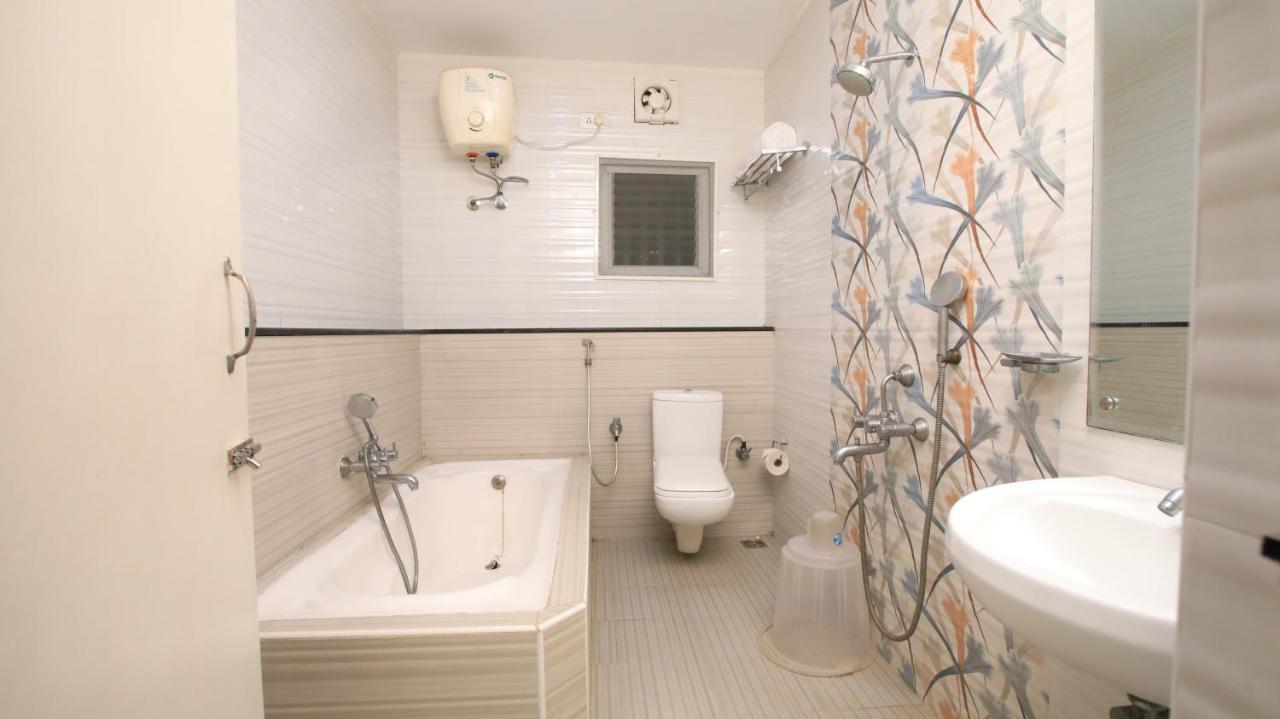 R-hotels Rithikha Porur
