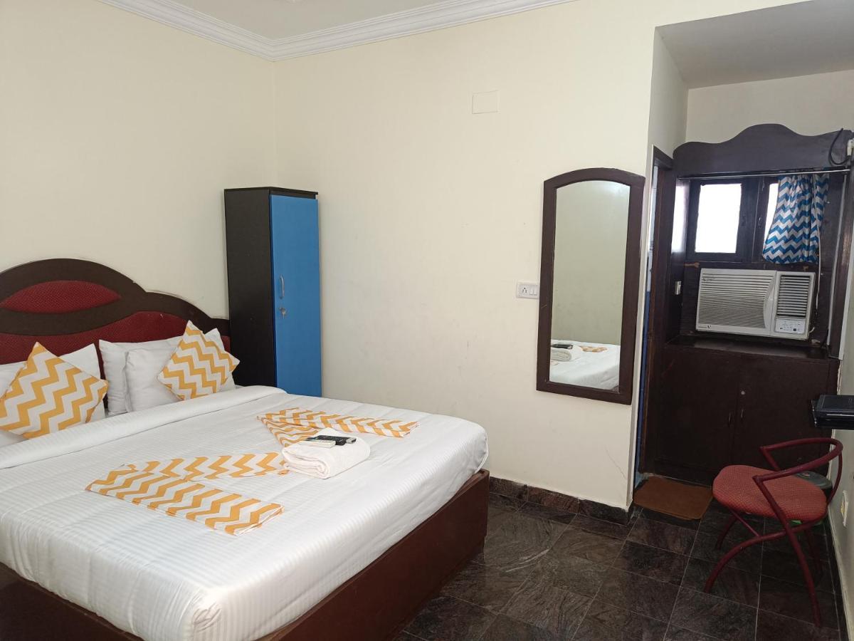 Hotel The Dolphin Park Hotel, Virugambakkam *