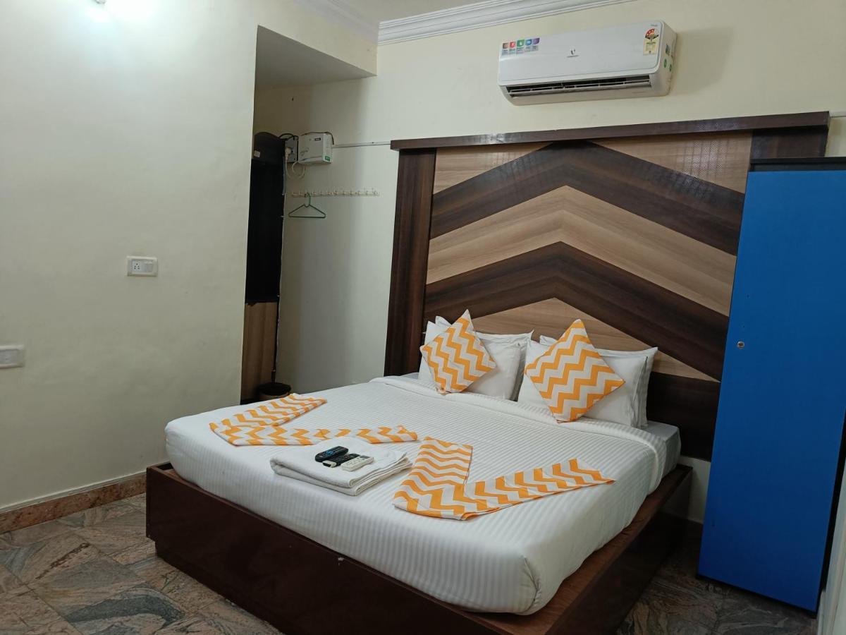 Hotel The Dolphin Park Hotel, Virugambakkam *