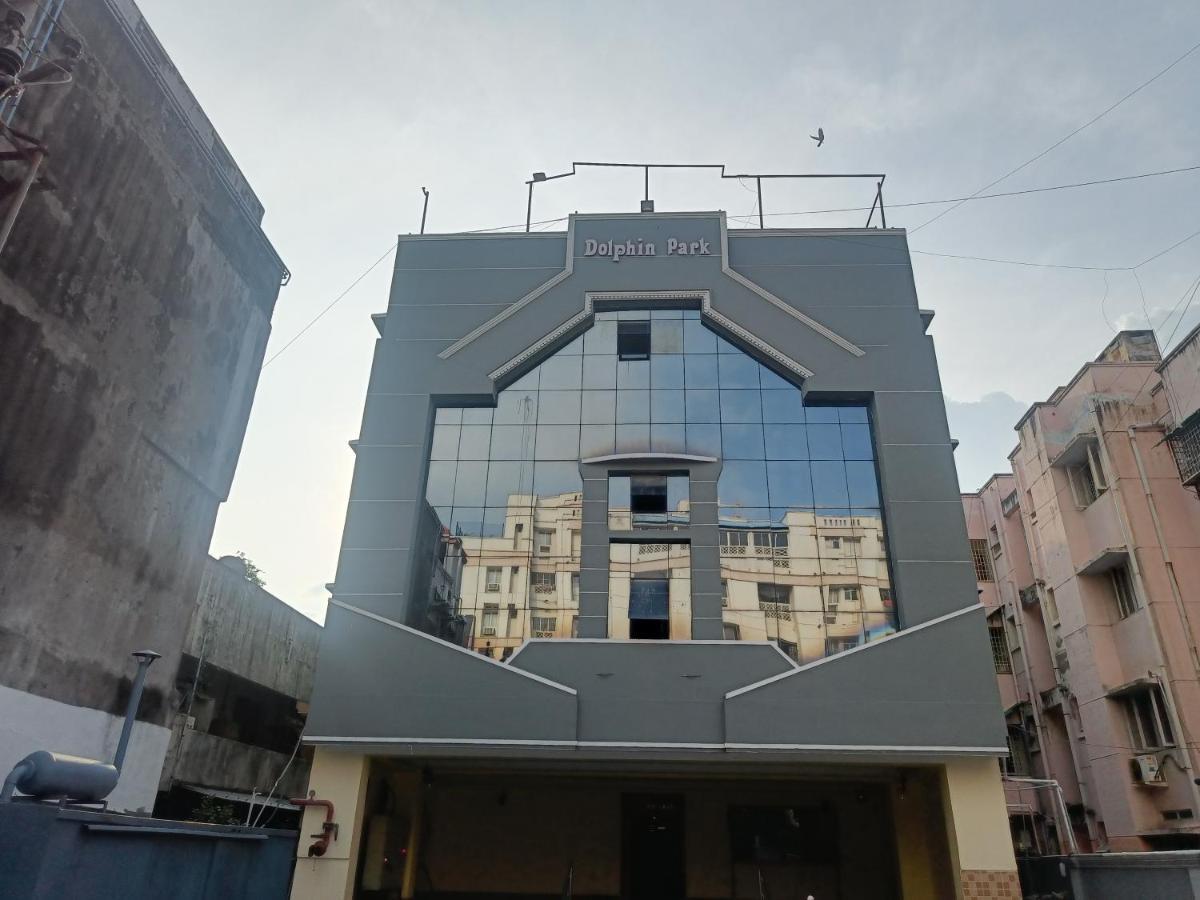 The Dolphin Park Hotel, Virugambakkam Hotel Chennai