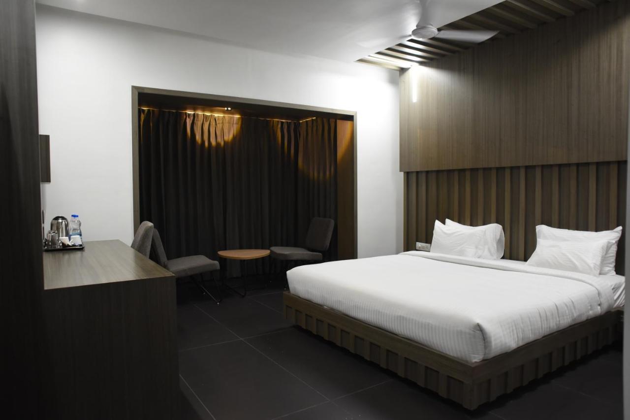 Hotel Rathna Residency - Near Us Consulate Chennai
