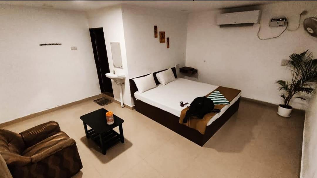 Olive - Spacious 7 Bhk Ac With 1 Acre Garden, Swimming Pool And Outdoor Games Estadia no rancho