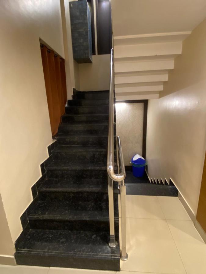 Greens - Business Class - Opposite Ripon Building Chennai