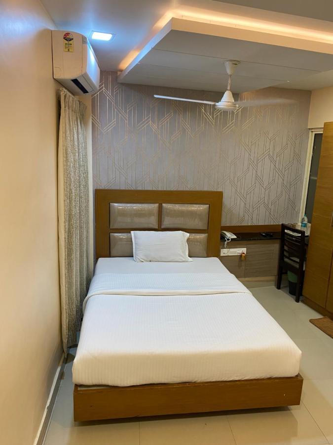 Greens - Business Class - Opposite Ripon Building Hotel Chennai